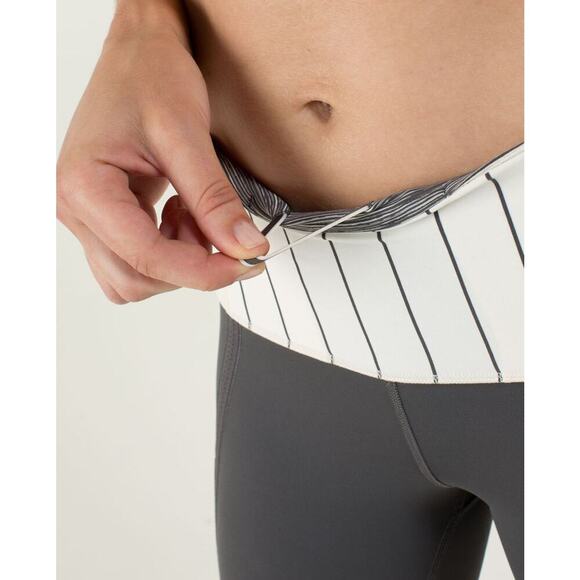 Lululemon Women's Can't Stop Pocket Crop Leggings Size 2 Grey White - Picture 6 of 16